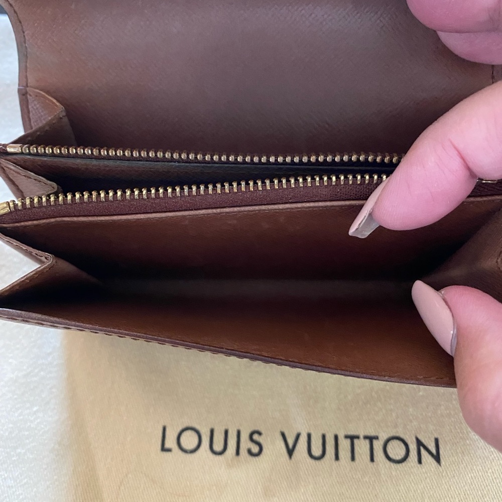 Louis Vuitton wallet - Picture 7 of 8